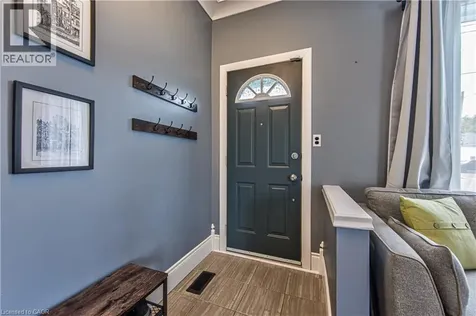 2 Brunswick Street Brantford ON N3T 1E7