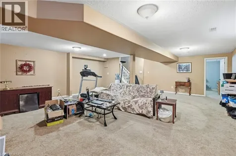 34 Brooklyn Avenue Brantford ON N3T 1B4