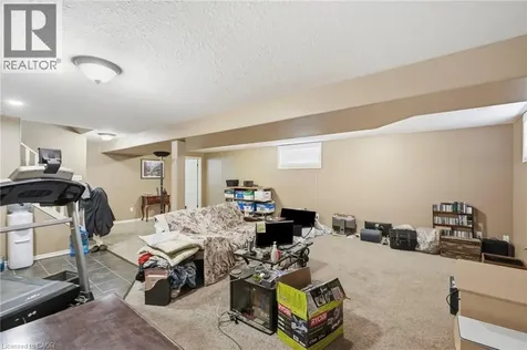 34 Brooklyn Avenue Brantford ON N3T 1B4