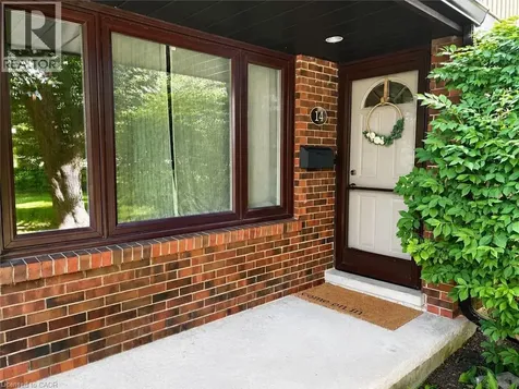 279 Sandowne Drive Waterloo ON N2K 2C1