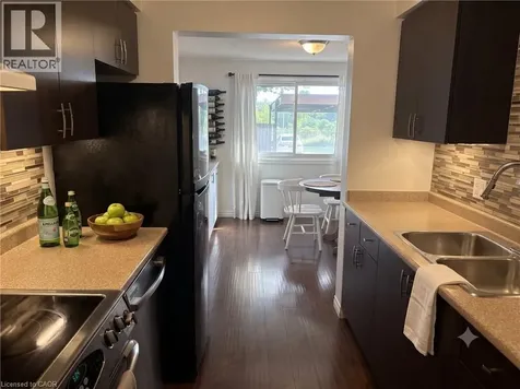 279 Sandowne Drive Waterloo ON N2K 2C1
