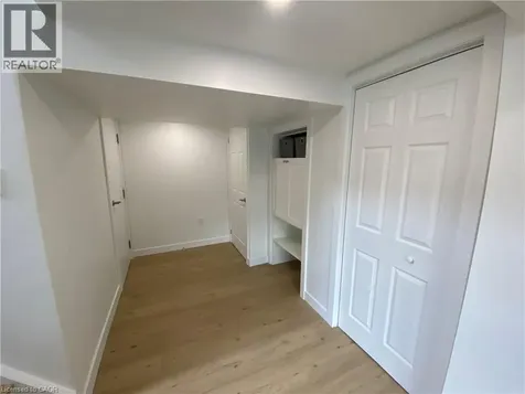 45 Endfield Avenue Hamilton ON L8T 2L3