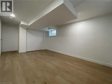 45 Endfield Avenue Hamilton ON L8T 2L3