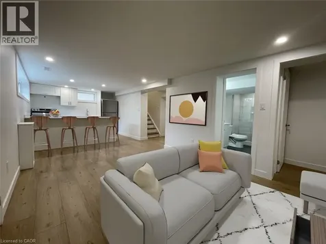 45 Endfield Avenue Hamilton ON L8T 2L3