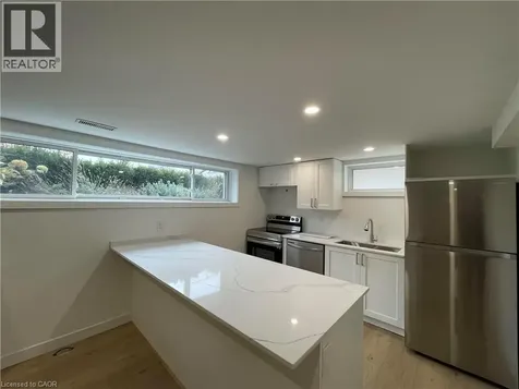 45 Endfield Avenue Hamilton ON L8T 2L3