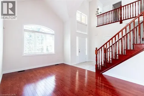 39 Naomi Court Ancaster ON L9G 5E4
