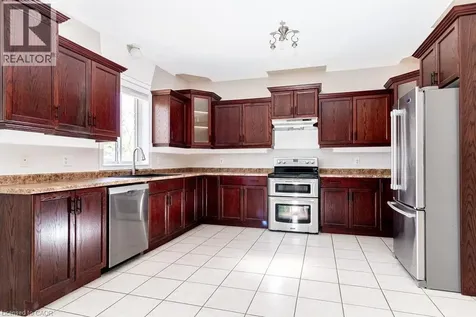 39 Naomi Court Ancaster ON L9G 5E4