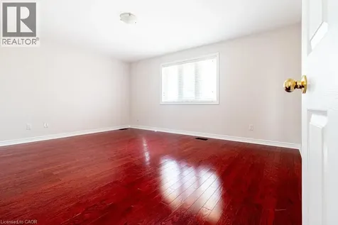 39 Naomi Court Ancaster ON L9G 5E4