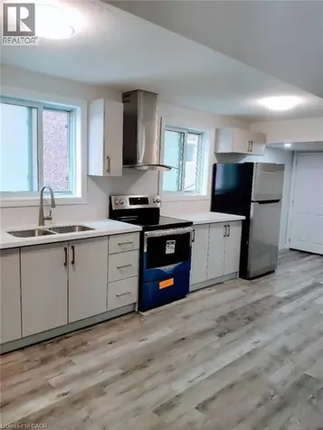 389 Tealby Crescent Waterloo ON N2J 0A1