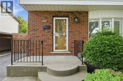 69 Fairway Drive Hamilton ON L8K 5L6