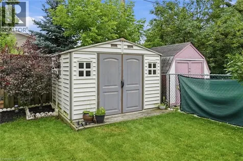 69 Fairway Drive Hamilton ON L8K 5L6
