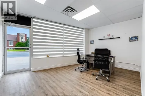 3147 Tecumseh Road East Windsor ON N8W 1G9