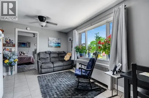 3147 Tecumseh Road East Windsor ON N8W 1G9