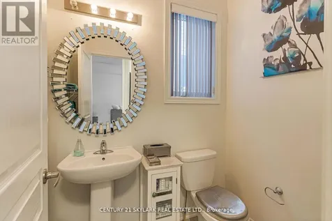 336 Col Phillips Drive Shelburne ON L9V 3W1