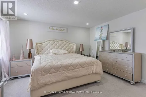 336 Col Phillips Drive Shelburne ON L9V 3W1