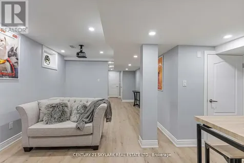 336 Col Phillips Drive Shelburne ON L9V 3W1