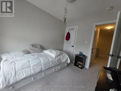 9 Valencia Avenue Kitchener ON N2R 0R7