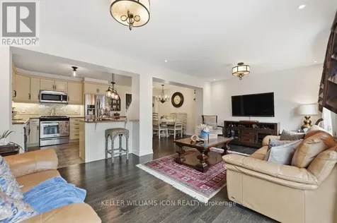428 White Arctic Avenue Ottawa ON K2J 5Y9