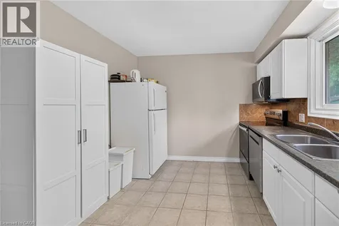 27 Ainslie Avenue Hamilton ON L8S 2J5