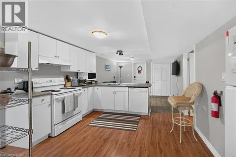 27 Ainslie Avenue Hamilton ON L8S 2J5