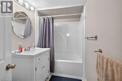 27 Ainslie Avenue Hamilton ON L8S 2J5
