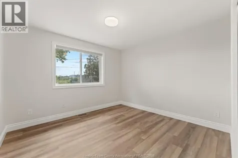 910 St. Luke Windsor ON N9J 3J7