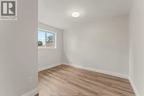 910 St. Luke Windsor ON N9J 3J7