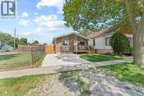 910 St. Luke Windsor ON N9J 3J7