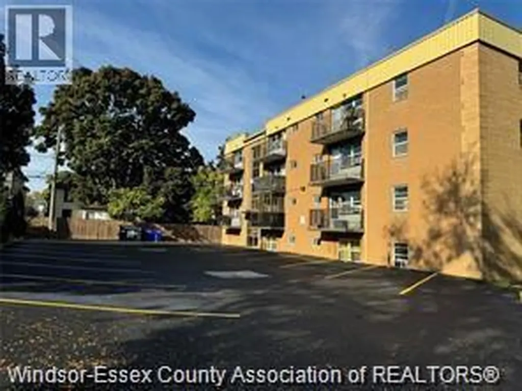 2035 University Avenue West Windsor ON N9B 1E1