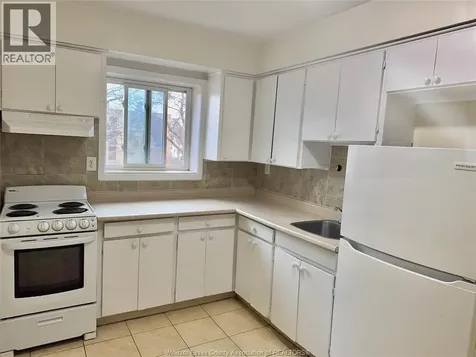 2035 University Avenue West Windsor ON N9B 1E1