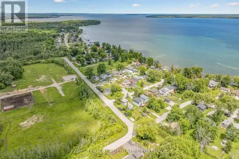 1066 Wood Street Innisfil ON L0L 1K0