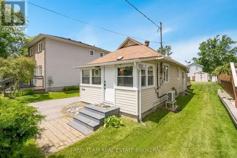 1066 Wood Street Innisfil ON L0L 1K0