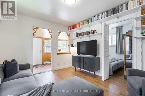 1066 Wood Street Innisfil ON L0L 1K0
