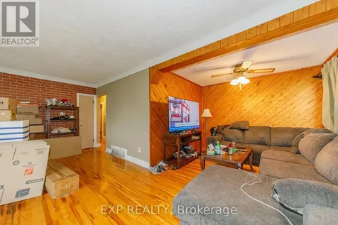 789 Blair Road East Ottawa ON K1J 7M5