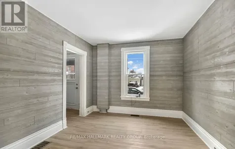 47 Daniel Street South Brockville ON K6V 4Z6