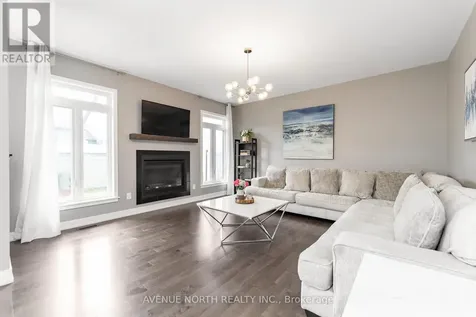 206 Reisling Way Ottawa ON K1T 0X1