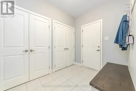 206 Reisling Way Ottawa ON K1T 0X1