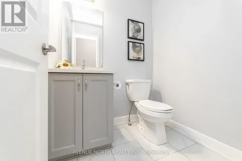 206 Reisling Way Ottawa ON K1T 0X1
