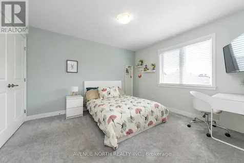 206 Reisling Way Ottawa ON K1T 0X1