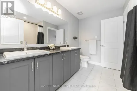 206 Reisling Way Ottawa ON K1T 0X1