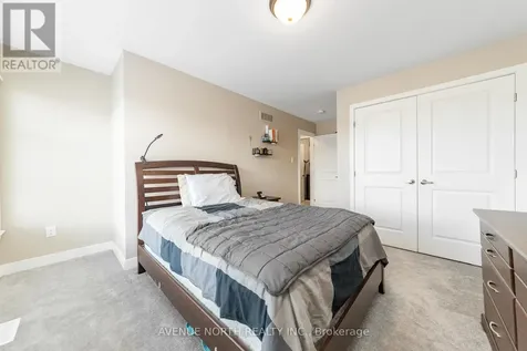 206 Reisling Way Ottawa ON K1T 0X1