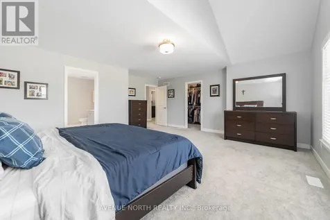 206 Reisling Way Ottawa ON K1T 0X1