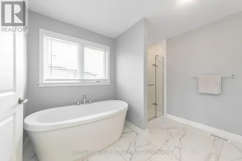 206 Reisling Way Ottawa ON K1T 0X1