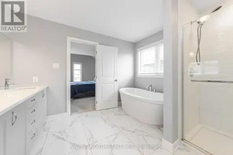 206 Reisling Way Ottawa ON K1T 0X1