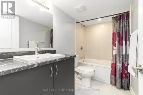 206 Reisling Way Ottawa ON K1T 0X1