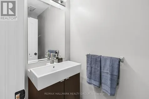 602 Louis Toscano Drive Ottawa ON K4A 0B2