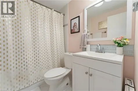 48 Guerin Avenue Kitchener ON N2A 1S8