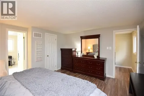 75 Josephine Drive Hamilton ON L9B 2B7