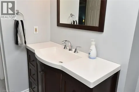 75 Josephine Drive Hamilton ON L9B 2B7