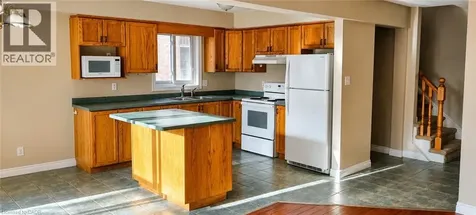 706 Keatswood Crescent Waterloo ON N2T 2R6